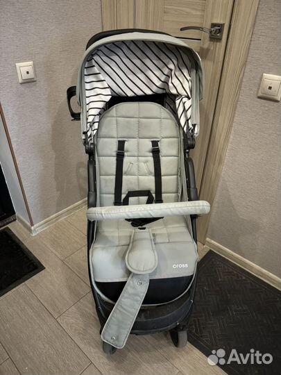 Коляска прогулочная