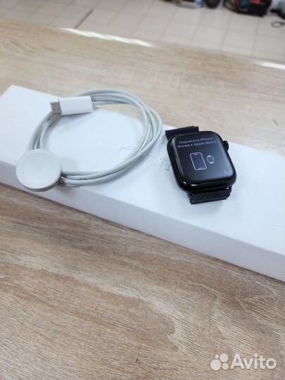 Apple Watch Series 8 45 мм