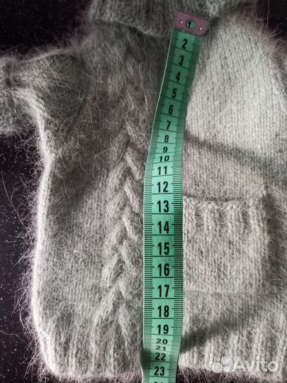 Свитер из шерсти норки