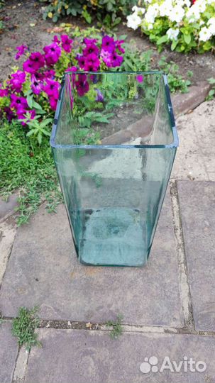 Аквариум вертикальный