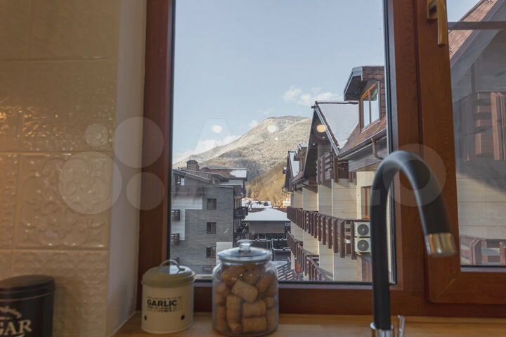 2-к. квартира, 55 м², 3/4 эт.