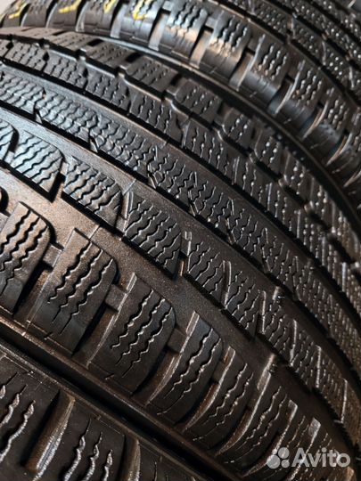 Kumho WinterCraft KW27 215/55 R17 98V