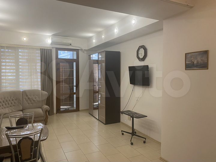 1-к. квартира, 37 м², 1/3 эт.