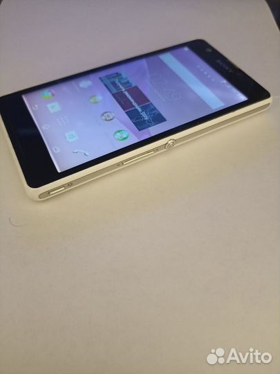 Смартфон Sony Xperia ZR