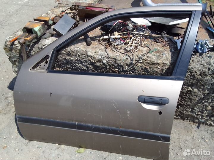 Двери Ниссан primera