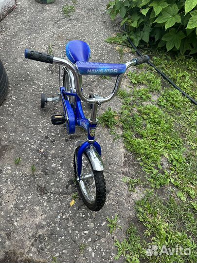 Велосипед детский четырехколесный