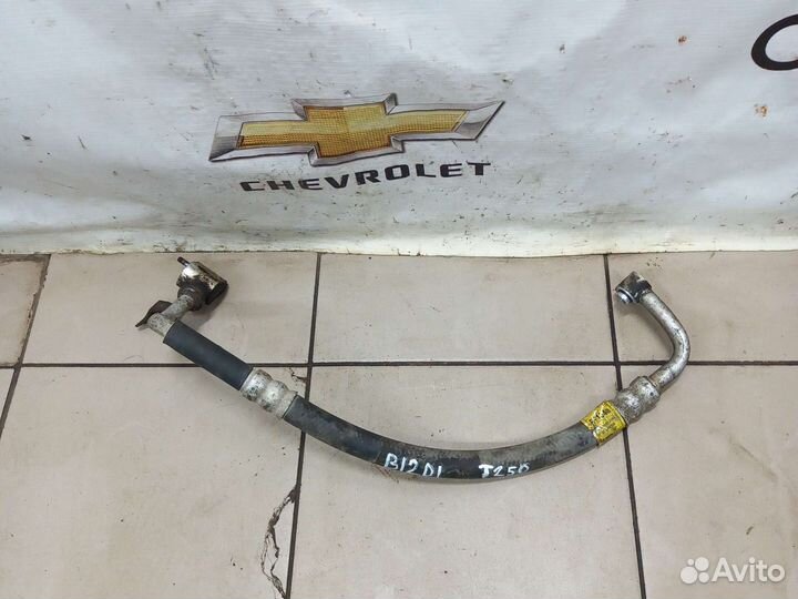 Трубка кондиционера Авео 1.2 Т200, Т250 Т255 B12D1