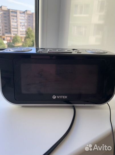 Радиочасы vitek
