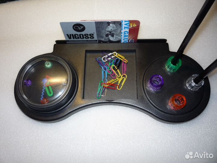 Подставка настольная с часами