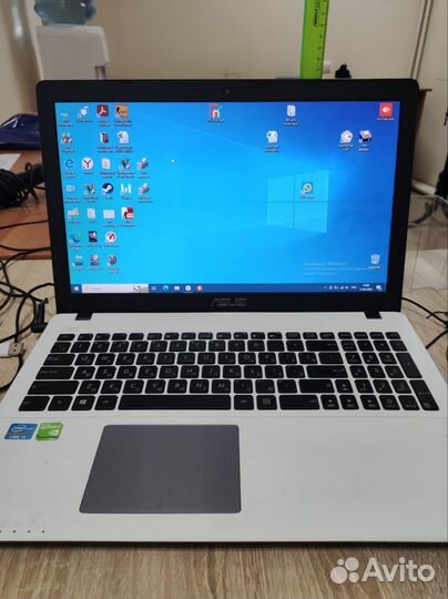 Ноутбук asus