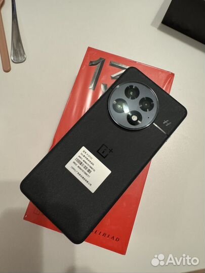 OnePlus 13, 12/256 ГБ