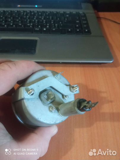 Часы автомобильные 12