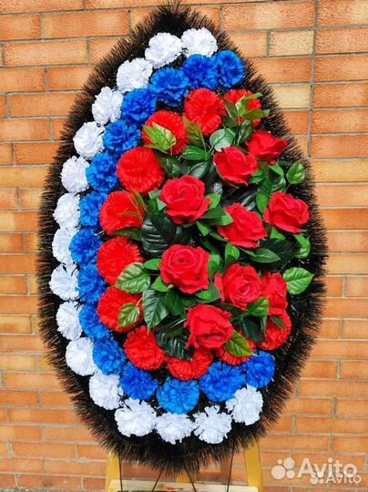 Ритуальные венки и корзины