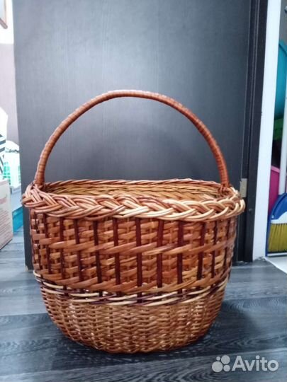 Корзина плетеная