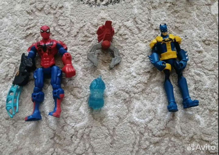 Человек-паук и бетмен