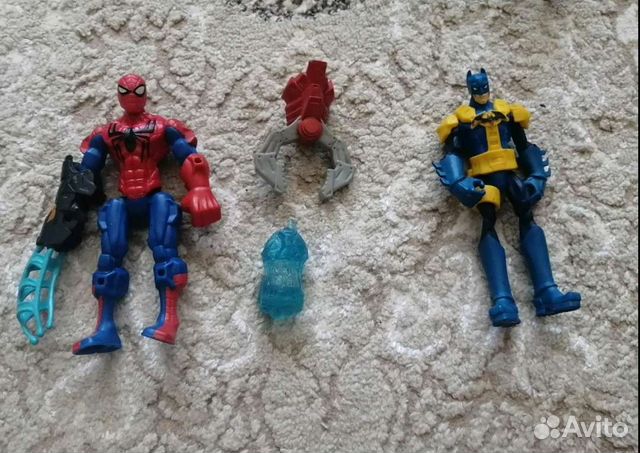 Человек-паук и бетмен