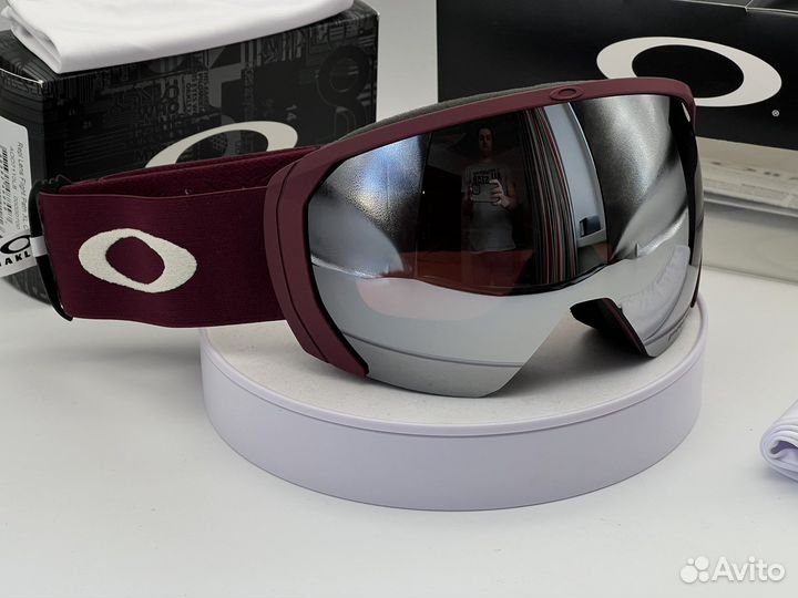 Маска Oakley Flight Path L / XL (2 линзы)