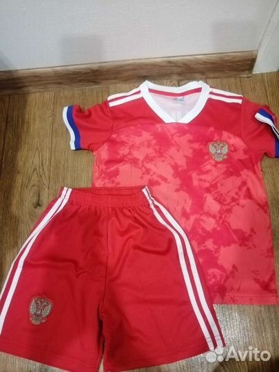 Детская футбольная форма красная