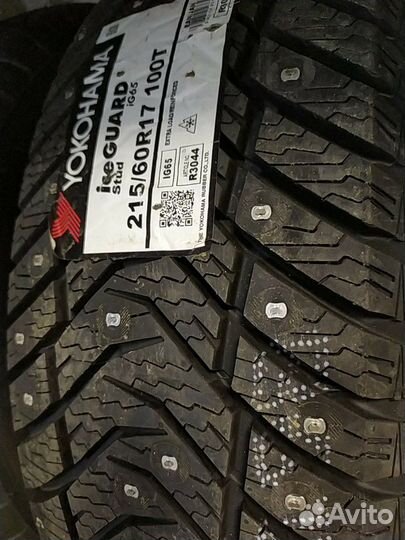 Yokohama Ice Guard IG65 215/60 R17