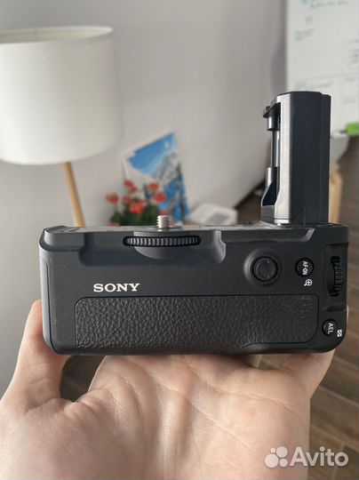 Оригинальная батарейная ручка sony VG-C3EM