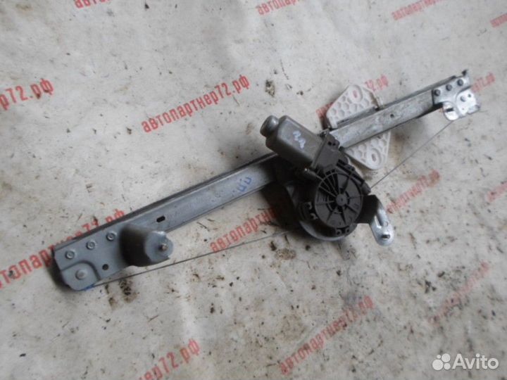 Стеклоподъемник передний правый Renault Logan 2005