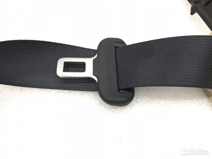 Ремень безопасности передний левый Mitsubishi