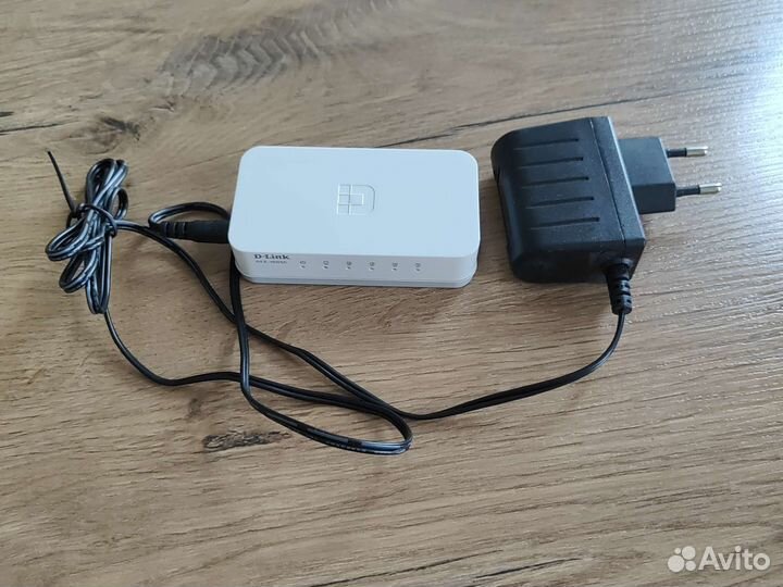 Коммутатор d link des 1005c
