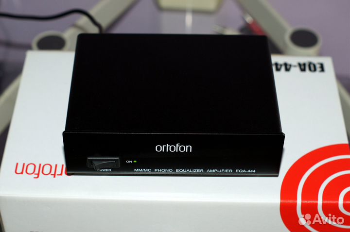 Hi-End MM/MC фонокорректор Ortofon EQA-444 Japan