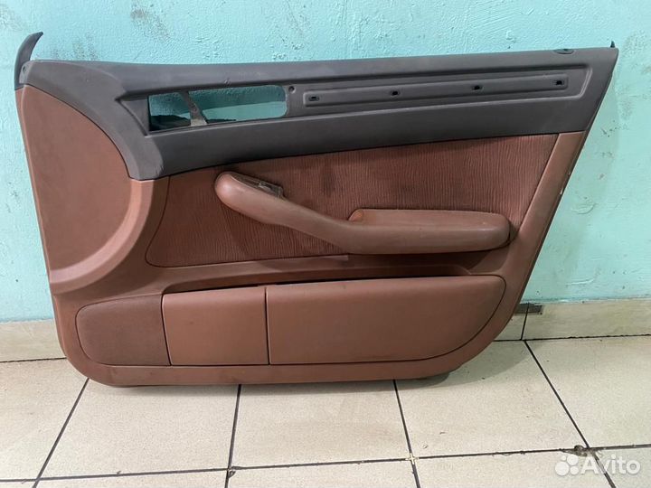 Обшивка двери передняя правая audi А6 С5