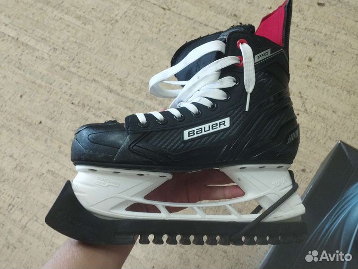 Коньки хоккейные bauer