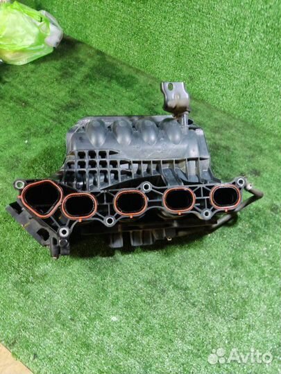 Впускной коллектор Honda 2.0 R20A
