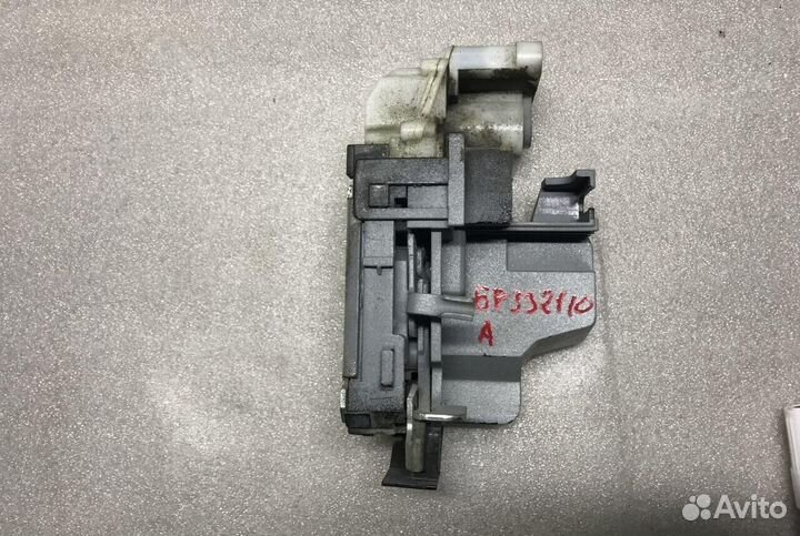 Замок двери передней левой Fiat Doblo