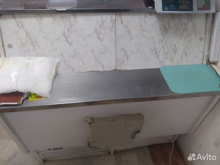 Холодильная витрина бу