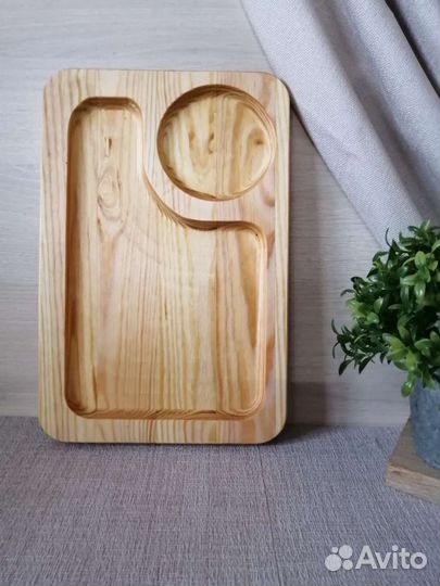 Поднос деревянный для подачи напитков и десертов