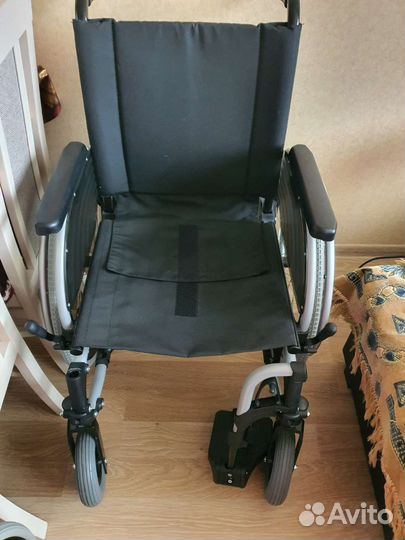Инвалидная коляска в коробке новая
