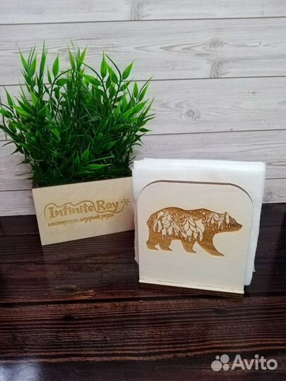 Салфетница из дерева