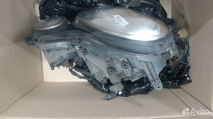 Фара (передняя) Mercedes E W211, 2003