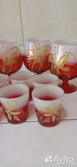 Набор бокалов и рюмок