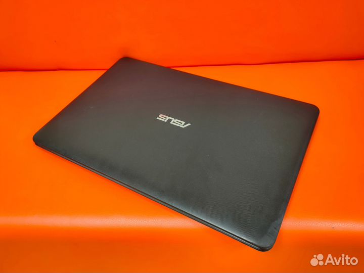 Ноутбук Asus 17.3 Intel / 920MX / 8 озу