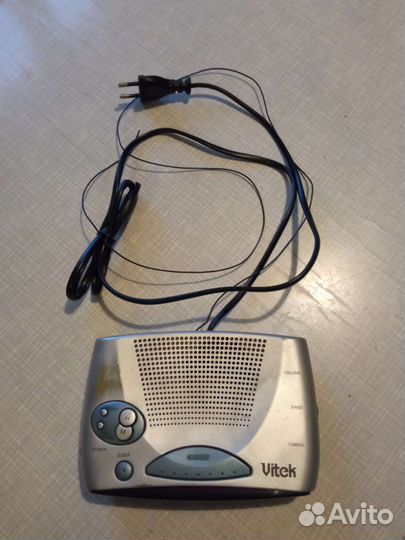 Радиочасы Vitek