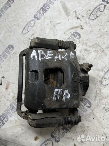 Суппорт передний Nissan Avenir