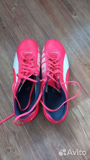 Футбольные бутсы