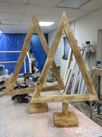 Елка искусивенная из дерева