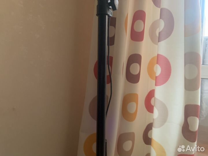 Кольцевая лампа 26 см