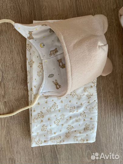 Комплект на выписку новый для мальчика и девочки