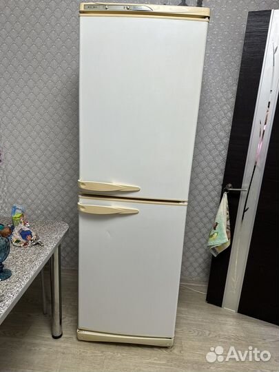 Холодильник бу stinol