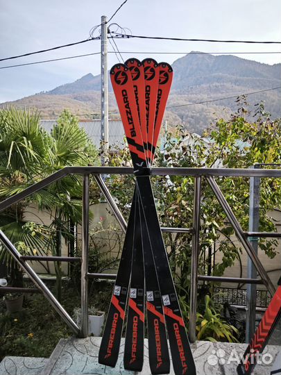 Слаломные лыжи Fischer RC 4 165 SL