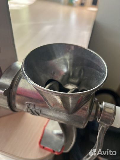 Мясорубка бытовая ручная новая