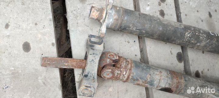 Карданный вал Mercedes C-Class W202