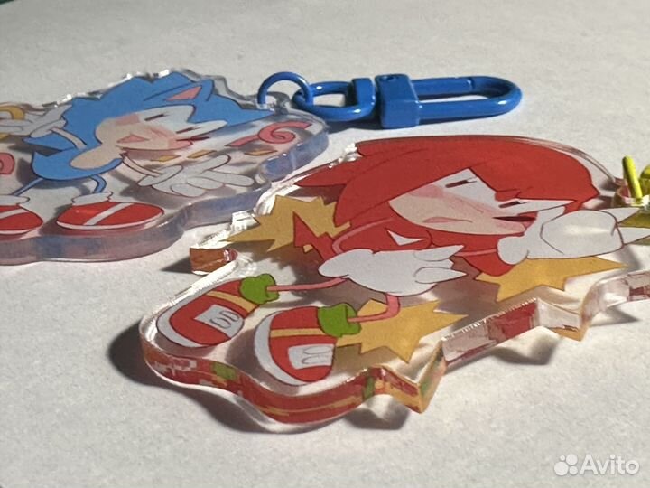 Брелок Соник (Sonik), Наклз